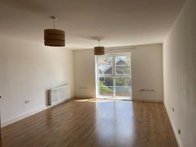 Apartment for rent in River, Ash