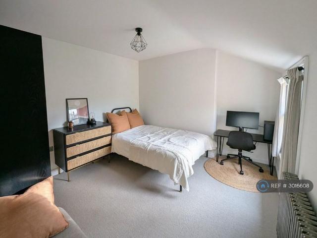 Apartment for rent in Upper Tooting, Greater London