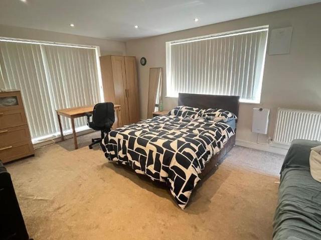 Apartment for rent in Virginia Quay, Greater London