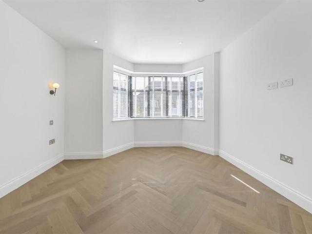 Apartment for rent in London Borough of Barnet, Greater London
