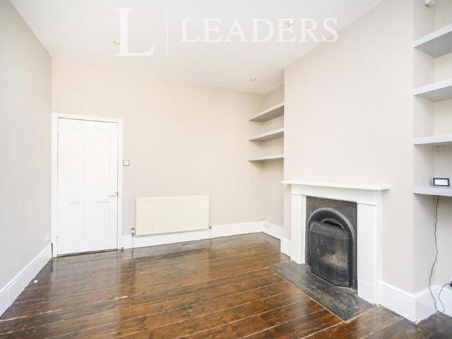 Apartment for rent in Round Hill, Brighton