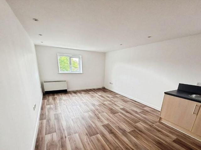 Apartment for rent in Hatherley, Cheltenham
