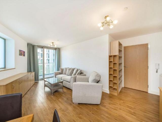Apartment for rent in London Borough of Lewisham, Ladywell