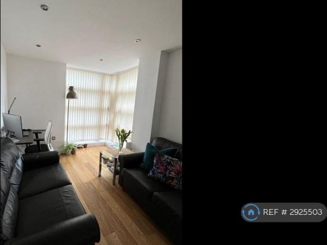 Flat for rent in City Centre, Georgia