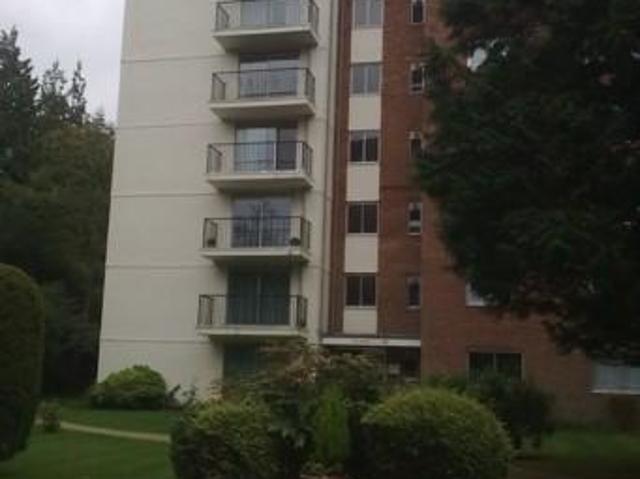 Flat for rent in Branksome Park, Poole
