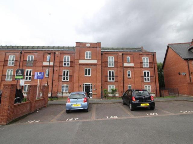 Flat for rent in Wigan, Greater Manchester