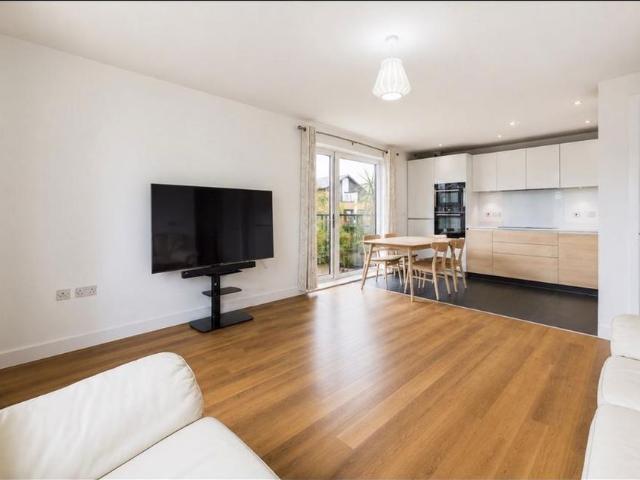 Apartment for rent in Harold Wood, Greater London