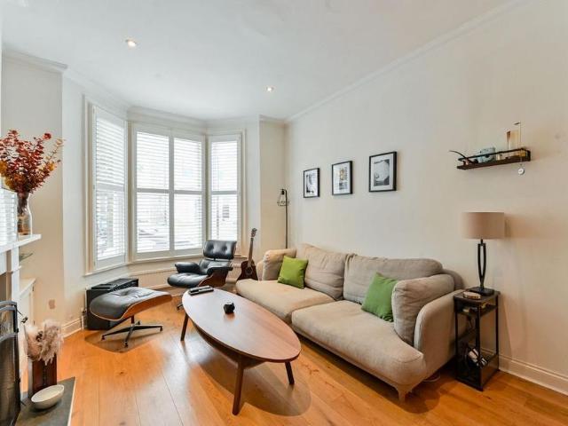 Apartment for rent in Parson's Green, Greater London