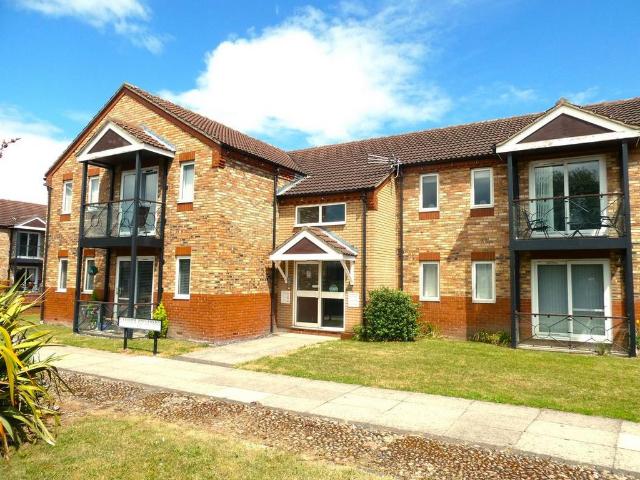 Flat for rent in Lakeside, Isle Of Man