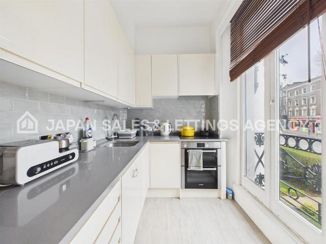 Flat for rent in Notting Hill, Isle Of Man