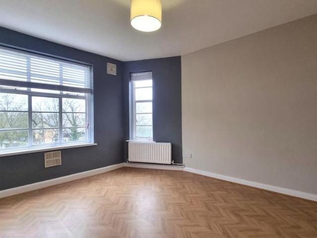 Apartment for rent in Colney Hatch, Isle Of Man