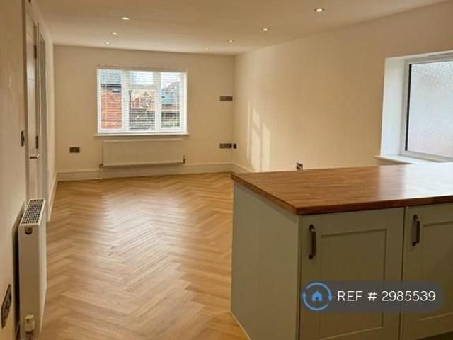 Apartment for rent in Cross In Hand, East Sussex