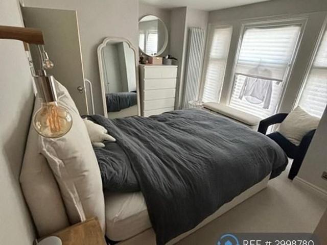 Apartment for rent in Earlsfield, Greater London