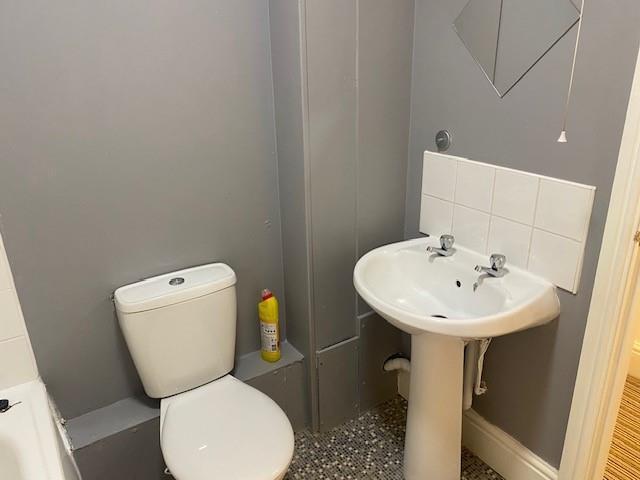 Flat for rent in Rossmore, Cheshire