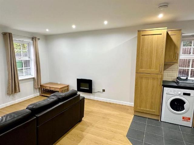 Apartment for rent in Kings Heath, Wake Green
