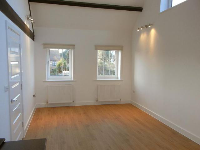 Apartment for rent in Uckfield, Cross In Hand