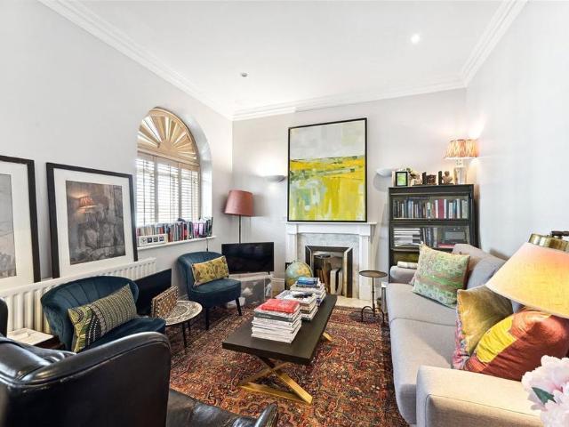 Apartment for rent in South Kensington, Greater London