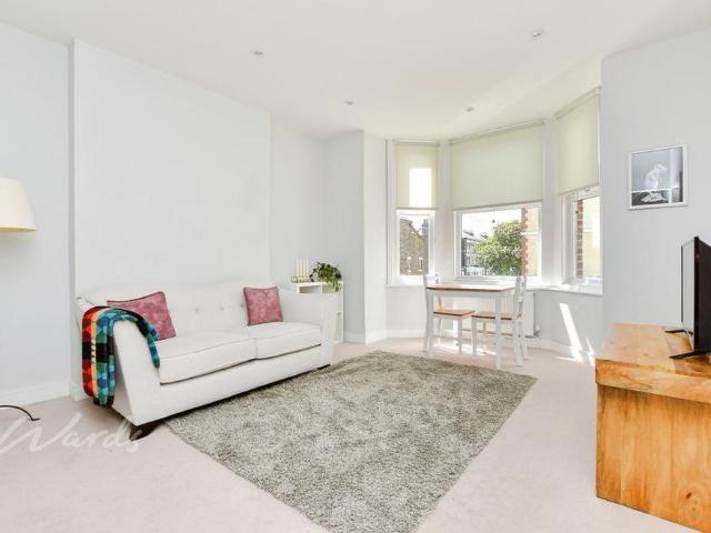 Apartment for rent in Midway, Kent