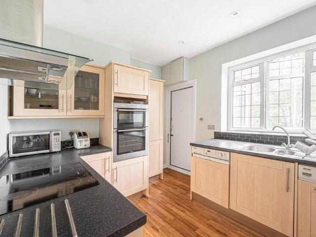 Flat for rent in Golders Green, Isle Of Man