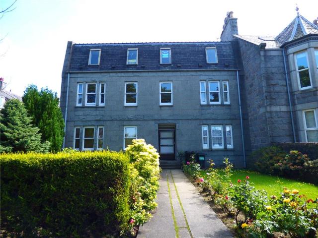 Flat for rent in West End, Ballindoch