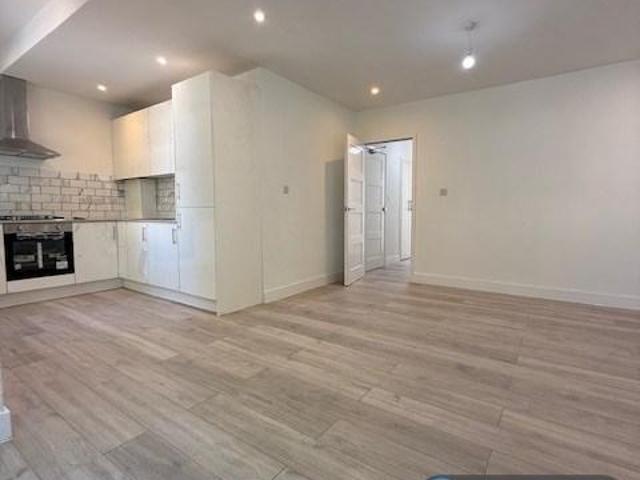 Flat for rent in Greater London