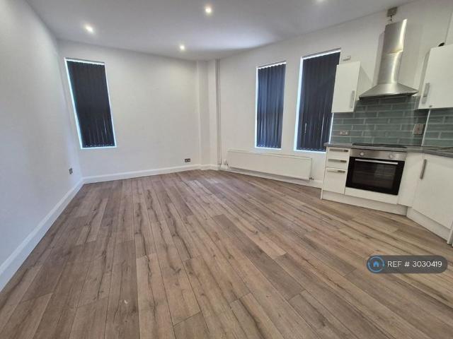 Apartment for rent in Falcon Lodge, Wales