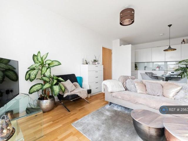 Apartment for rent in London Borough of Lambeth, Greater London