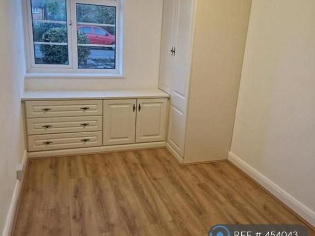 Apartment for rent in Branksome, Poole