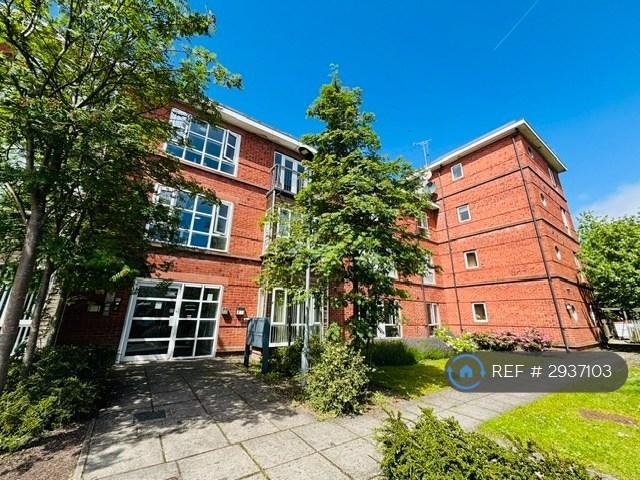 Flat for rent in Kensington, Calderstones