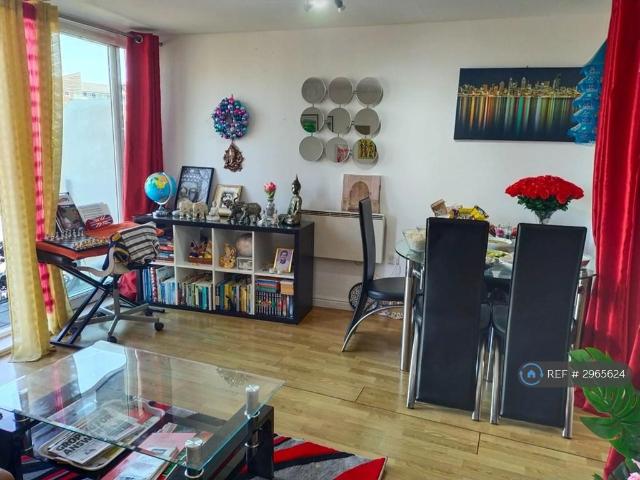 Flat for rent in London Borough of Hounslow, Feltham