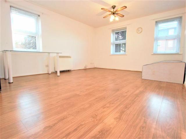 Flat for rent in Cat Hill, Isle Of Man