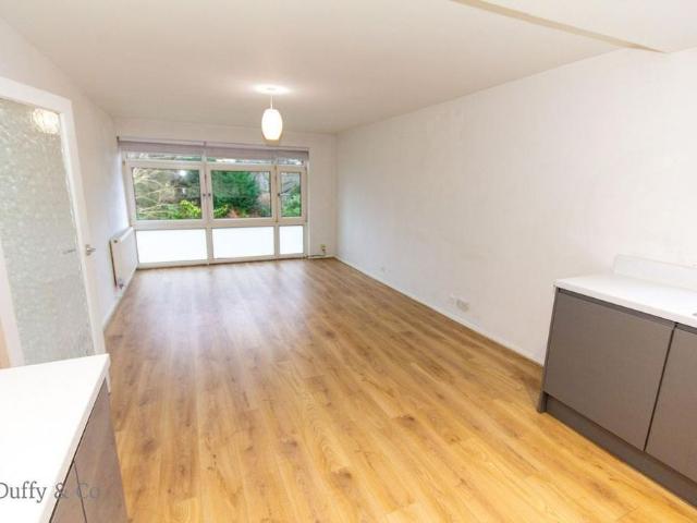 Apartment for rent in Lucastes, Perryfields