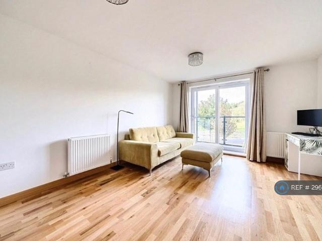 Apartment for rent in Monks Orchard, Kent