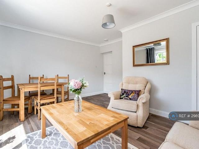 Apartment for rent in Blackford, Scotland