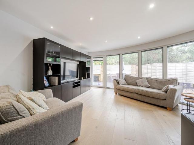 Apartment for rent in Epsom, Epsom and Ewell