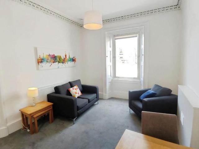 Apartment for rent in Mayfield, Newington