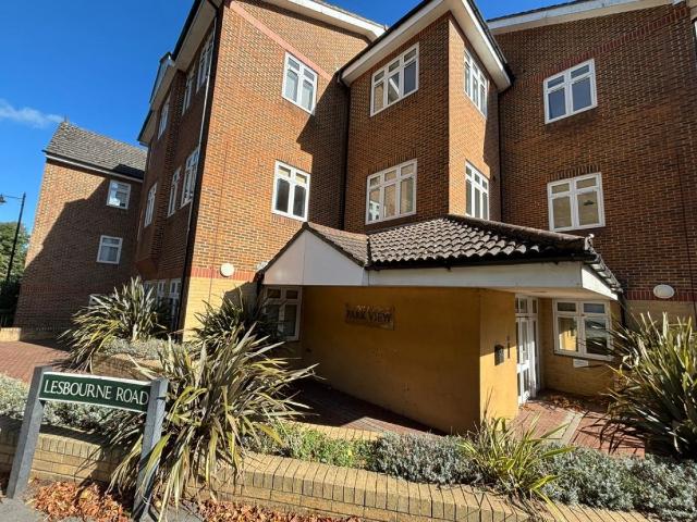 Apartment for rent in South Park, Red Hill