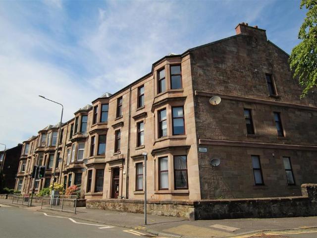 Flat for rent in Cardwell Bay, Gourock