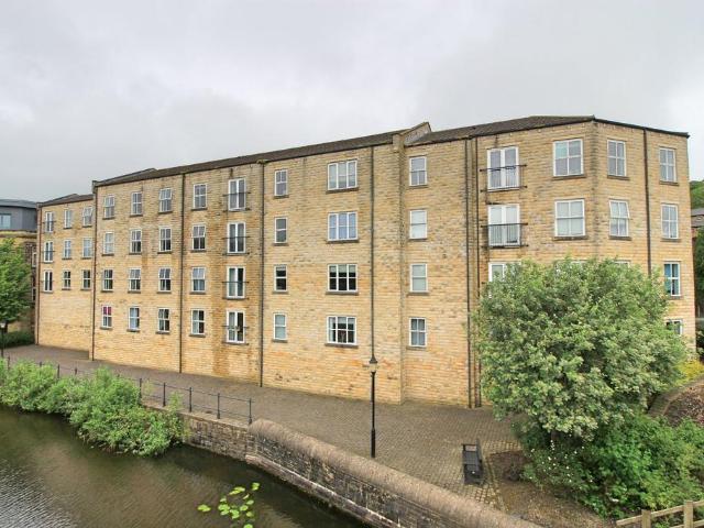 Flat for rent in Priestthorpe, Crossflatts