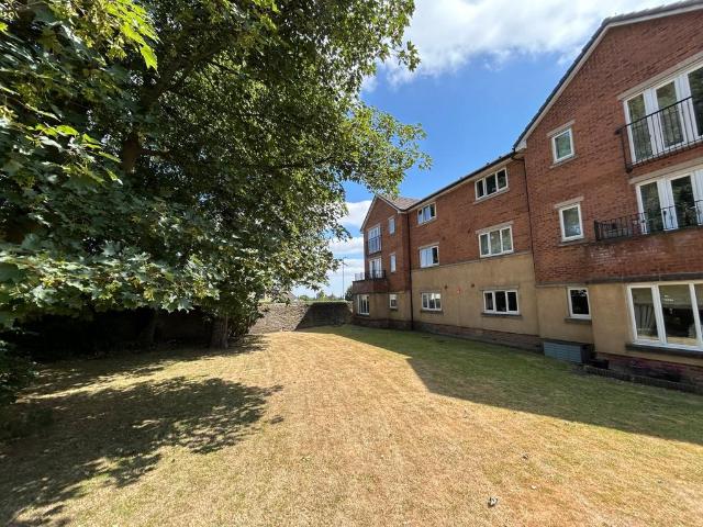 Flat for rent in Undercliffe, West Yorkshire