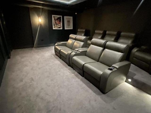 Apartment for rent in Slough, Isle Of Man