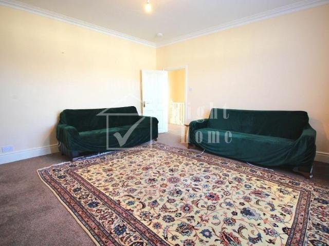 Apartment for rent in Alperton, Greater London