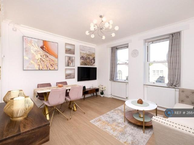 Flat for rent in Southside, Scotland