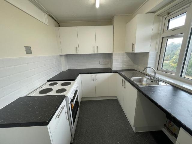 Apartment for rent in Fairlop, Greater London