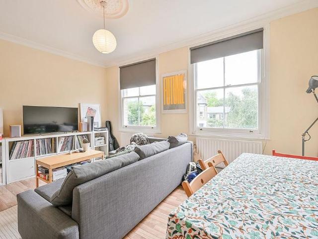 Apartment for rent in Hammersmith, Greater London