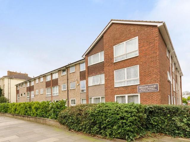 Flat for rent in Surbiton, Greater London