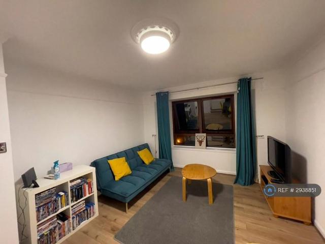 Apartment for rent in Scotstounhill, Scotstoun
