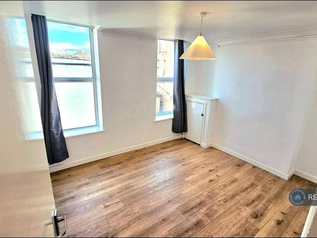 Apartment for rent in North Town, Aldershot