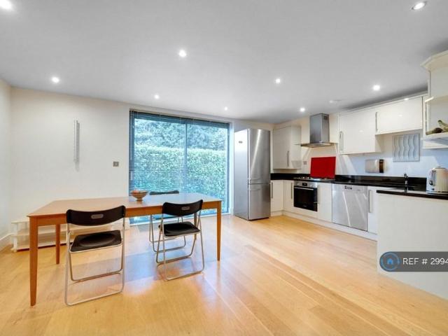 Apartment for rent in London Borough of Lewisham, Forest Hill