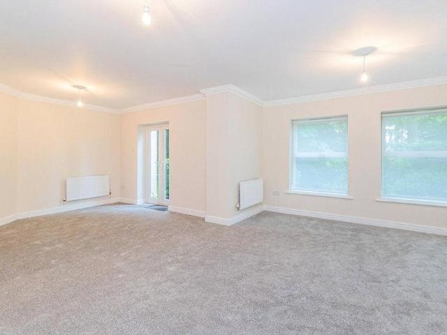 Apartment for rent in Surbiton, Greater London